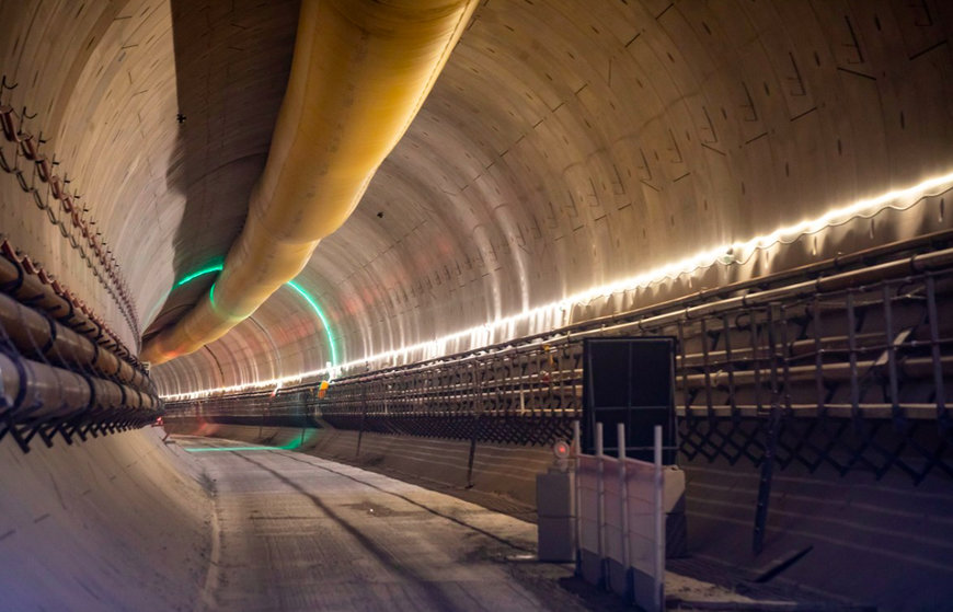 HS2 CELEBRATES AS LONGEST TUNNELS REACH HALFWAY POINT UNDER THE CHILTERNS